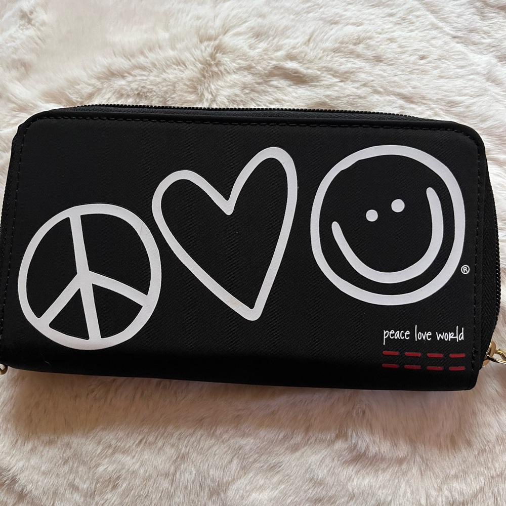 Peace Love World zip around wallet NWOT $18
